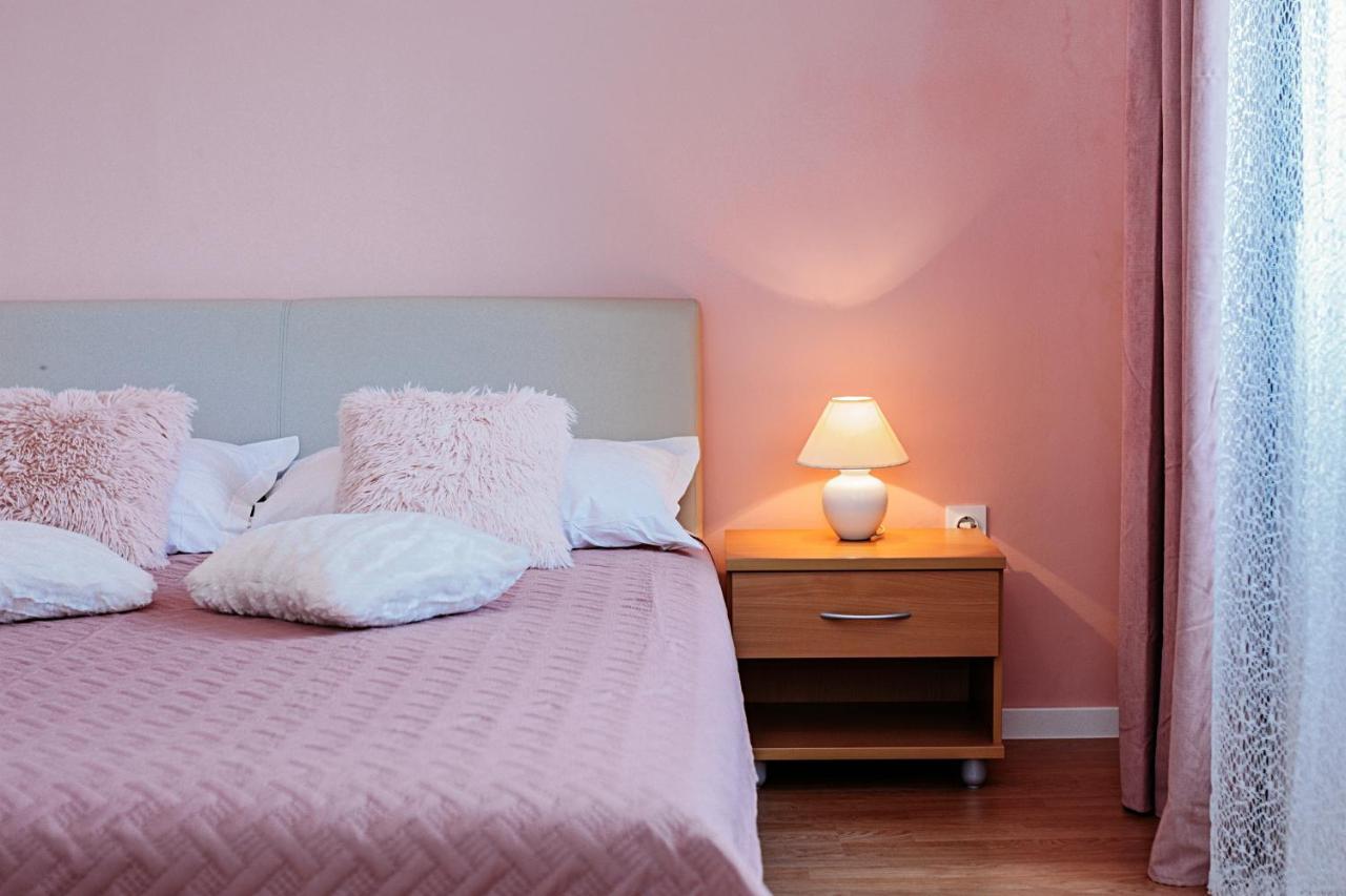 Rooms Emilija Bozava Exterior photo